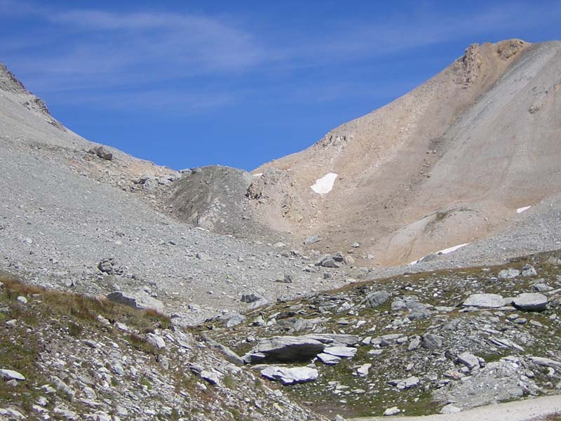 s045